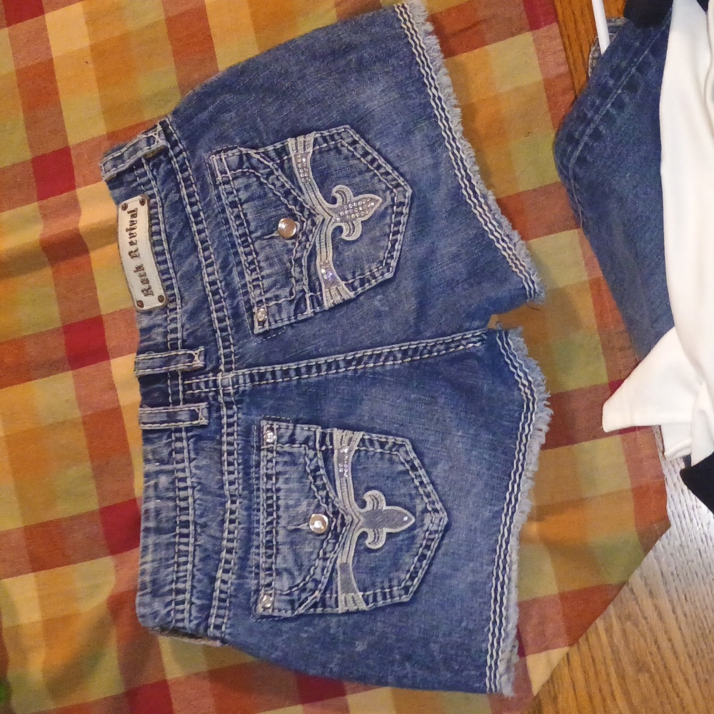 Rock Revival Blue Jeans with Signature Stitching
